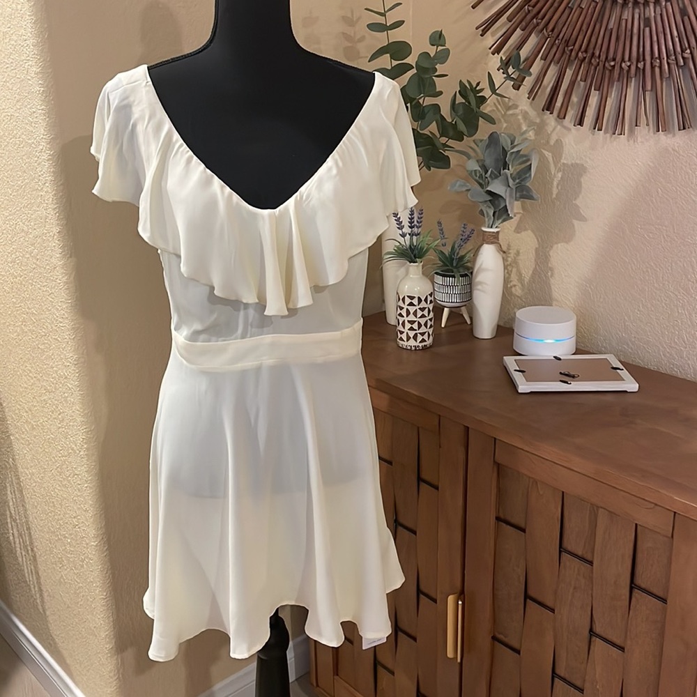 Cupshe Raelynn V-Neck Ruffle Mini Dress- - Picture 4 of 7